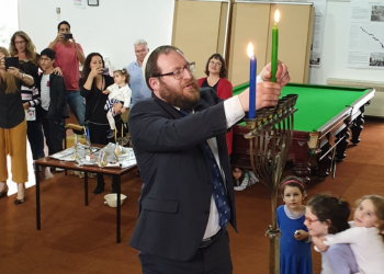 בניו זילנד ואוסטרליה כבר הדליקו נרות חנוכה