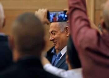 עיריית רמת השרון דנה בהסרת תמונות רה"מ ממוסדות חינוך