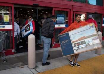 התרבות האמריקנית מציעה הרבה יותר ממבצעים וכסף