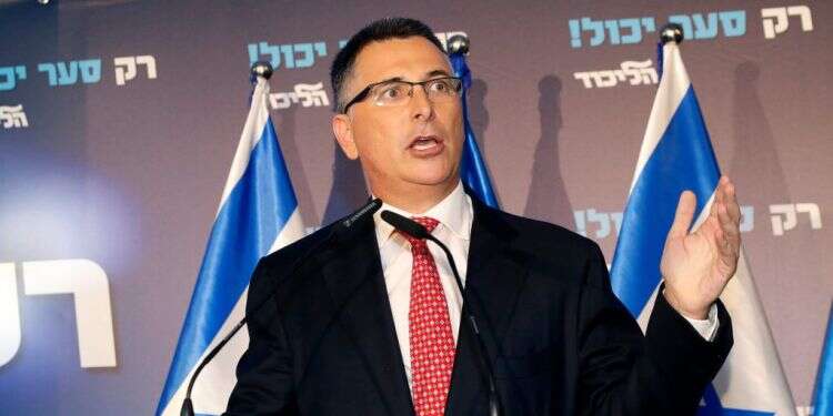 גדעון סער בהשקת הקמפיין לראשות הליכוד. צילום: AFP נתניהו ממוקד עכשיו בדבר אחד, להביס את גדעון סער