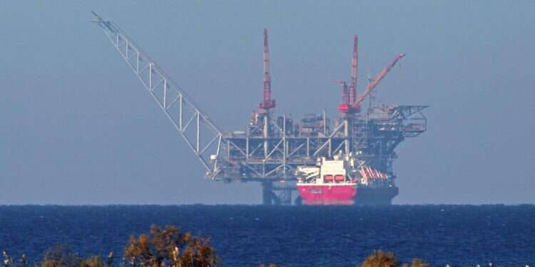 נדחו העתירות נגד הרצת אסדת לווייתן: הגז יתחיל לזרום ביום שני