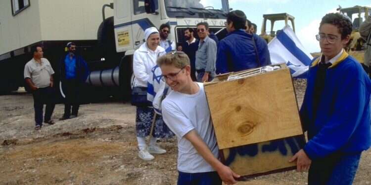 תנועה מחפשת משמעות: בחזרה לחלום גוש אמונים