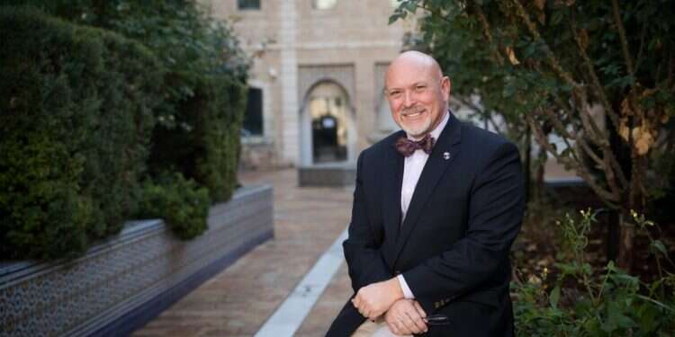 אלן קלמונס בביקורו בירושלים. צילום: יונתן זינדל, פלאש 90