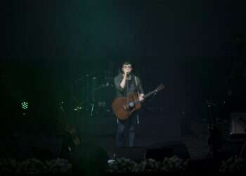 כשהימין לא רואה את הדבשת של עצמו