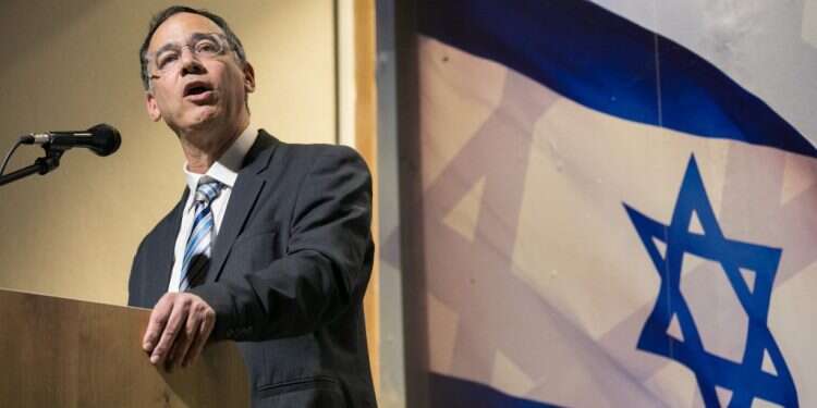 שי ניצן. צילום: אוליבייה פיטוסי, פלאש 90