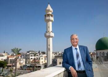 "אני נזהר מערכים של רב-תרבותיות מזויפת"