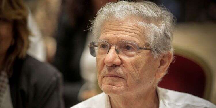 אהרון ברק. צילום: מארק ישראל סלם הגיע הזמן שמערכת המשפט תדרוש קודם מעצמה לכבד את החוק