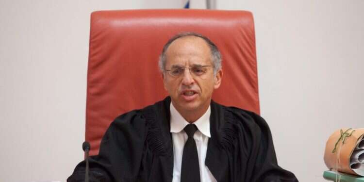 השופט סולברג. צילום: אמיל סלמן בג"ץ: החוק שנועד לרסן הסתננות ארצה "לא חוקתי"