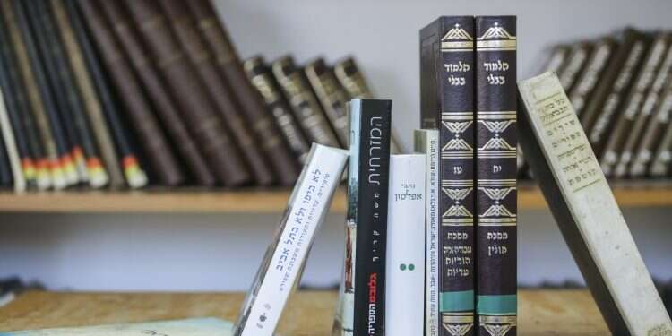 הנוער הלומד: גם בתיכונים חילוניים מתחילים להתעמק בסוגיות