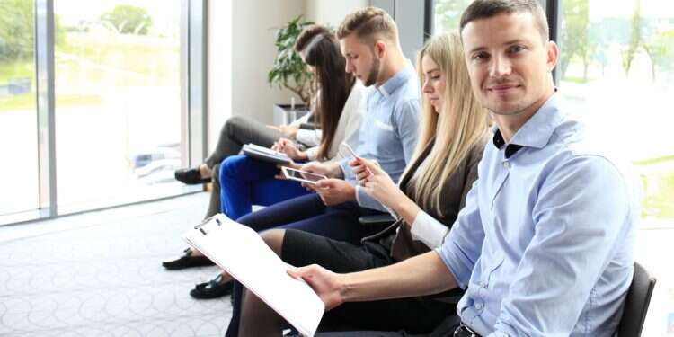 צעירים חסרי מנוח