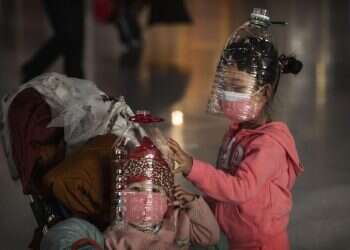 מדינות העולם החלו לשלוח להסגר תיירים השבים מסין