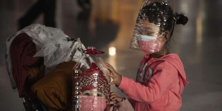 מדינות העולם החלו לשלוח להסגר תיירים השבים מסין