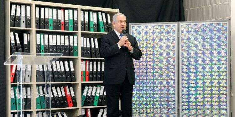 נתניהו חושף את הארכיון האיראני, 2018. צילום: קוקו טכנולוגיה, טילים ואיראן: אתגרי הביטחון של העשור הבא