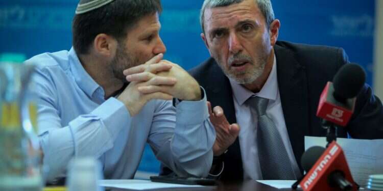 המכשול לאיחוד בימין: ויכוח על שילוב עוצמה יהודית