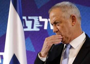 בכחול לבן תובעים מאדלשטיין: "הכרע על החסינות לפני הבחירות"