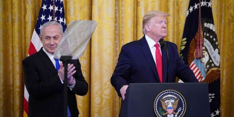 נשיא ארה שתי מדינות וריבונות: טראמפ הציג את תוכנית השלום