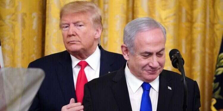 שתי מדינות וריבונות: טראמפ הציג את תוכנית השלום