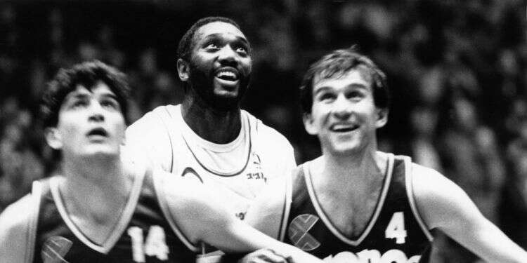 ישראלי וצהוב בנשמה: לבן מרסר הפך לישראלי בזכות האמונה