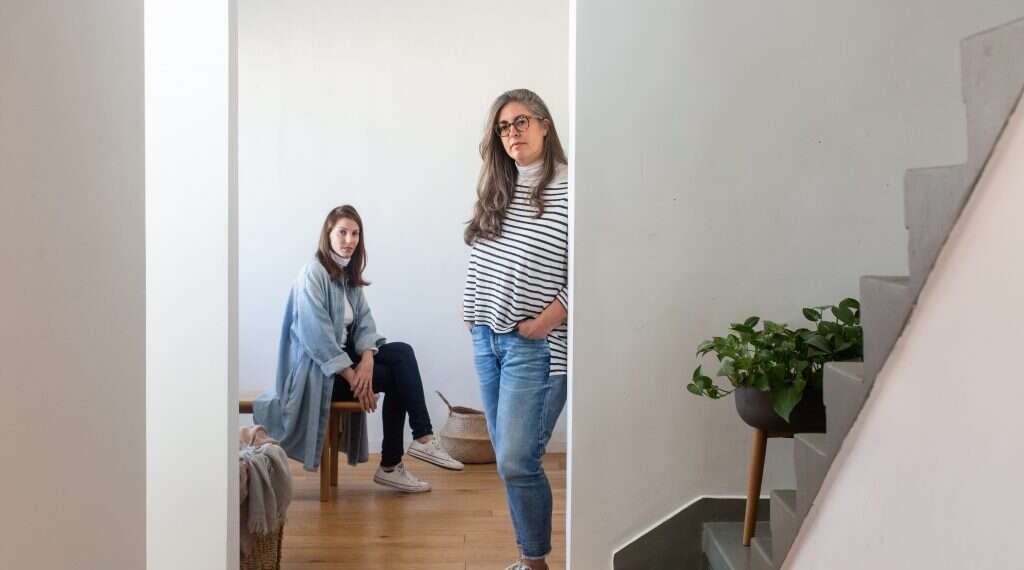 שלי גרוס ומיכל לוי–ארבל. צילום: אבישג שאר-ישוב