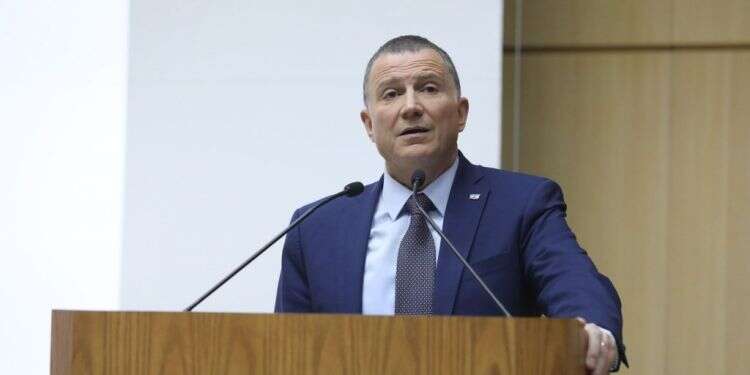 יולי אדלשטיין. צילום: יצחק הררי, דוברות הכנסת "אני מפרידה בין הזהות שלי לתפקידי כשרת התפוצות"