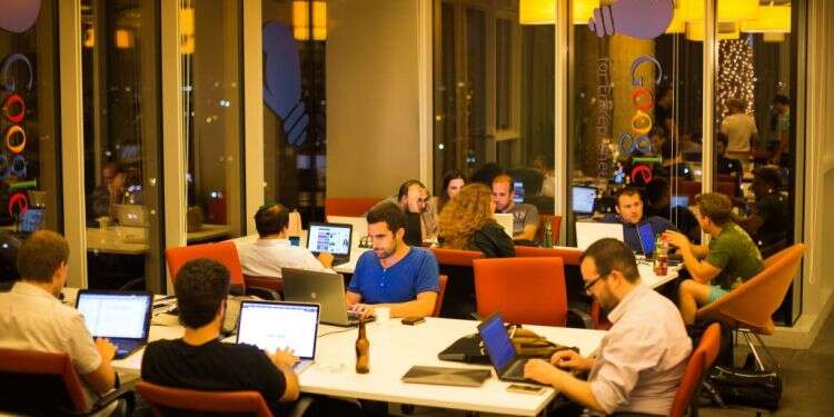 עובדים בקמפוס גוגל. צילום: אריק סולטן נדל"ן וסטארטאפ בישראל: לא מה שחשבתם