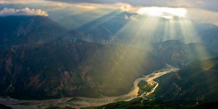 צילום: שאטרסטוק מן הסתירות לנסתרות: בריאת העולם בעיני הרב קוק