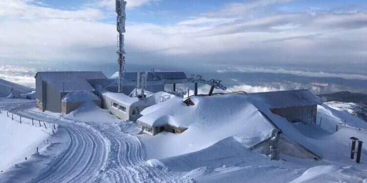 אתר החרמון מוכן למבקרים. צילום: צוות סקי פטרול ומטפסי תרנים אתר החרמון מצפת ועד גוש עציון: השלג הגיע לביקור קצר