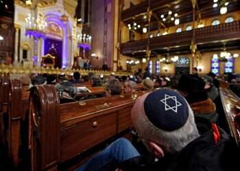 כיצד יתפללו יהודי התפוצות אשר אינם מבינים את לשון הקודש?