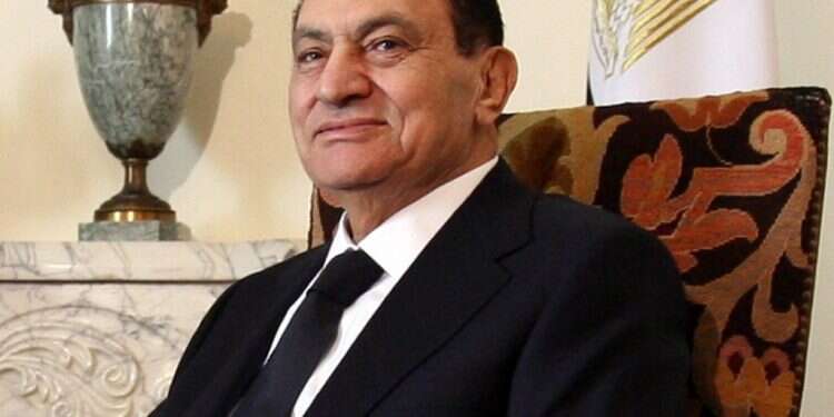 שלושה ימי אבל במצרים: הנשיא לשעבר חוסני מובארכ מת