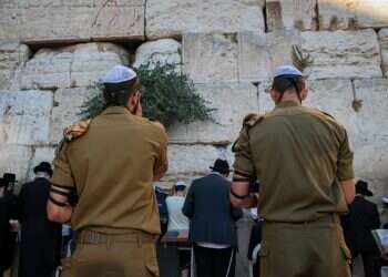 מחקר במכון הישראלי לדמוקרטיה: טענות ההדתה בצבא – ללא בסיס