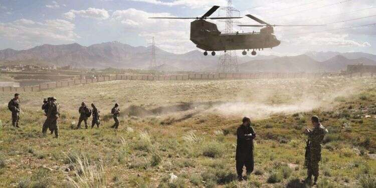 חיילים אמריקנים באפגניסטן, 2019. צילום: AFP ארה"ב וטליבאן לקראת הסכם הפסקת אש באפגניסטן