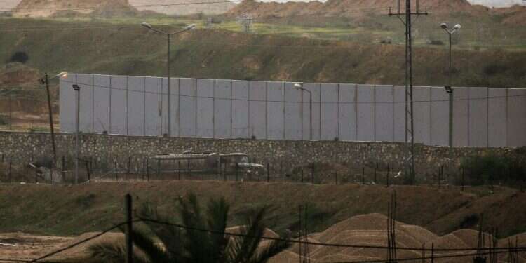 המצרים יקימו גדר חדשה ואזור סחר בגבול רצועת עזה