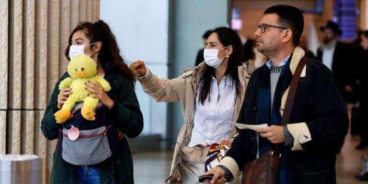 נגד הזמן: מאמץ לאיתור אזרחים שפגשו בחולה הקורונה