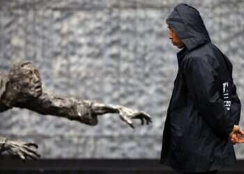 דם השמש העולה: לחשוף את האכזריות היפנית במלחמת העולם השנייה