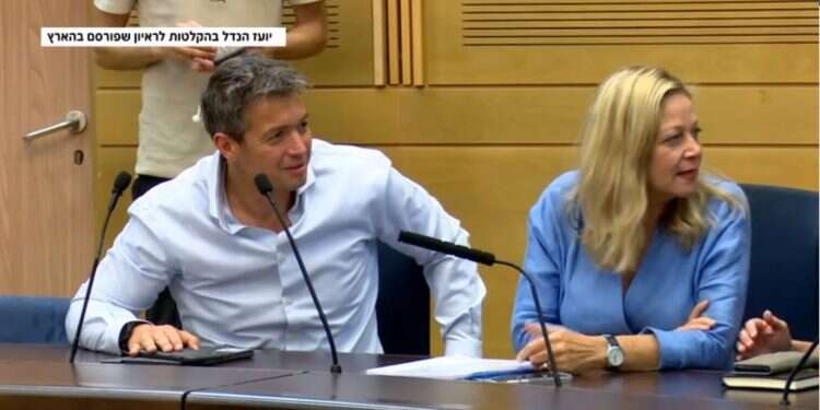 אל תמהרו לשלוף את השד: הנדל הפגין בורות, לא גזענות