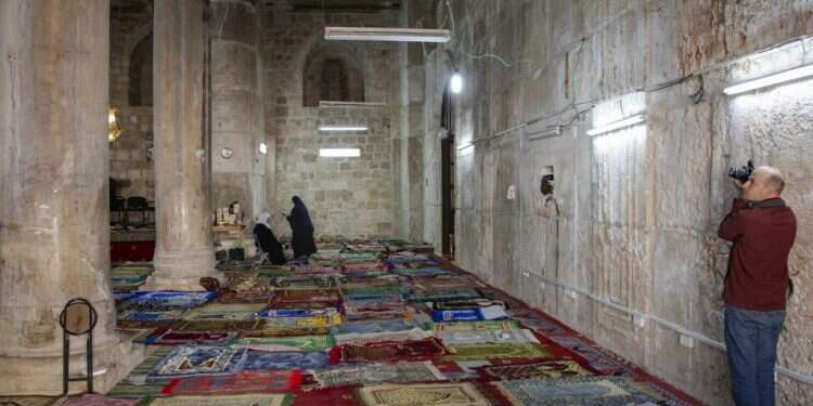 צילום: גטי אימג'ס כך קובעים המוסלמים עובדות בשטח ההר