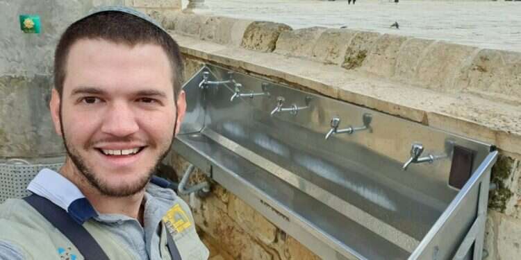 שתיית מים? לא אצלנו: התנכלות המשטרה ליהודים העולים להר