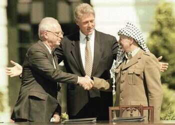 העשור שבו "שיר השלום" התנפץ מול מציאות מדממת