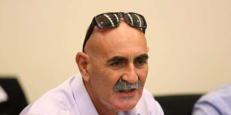 ראש מועצה אזורית בקעת הירדן ויו יו"ר מועצת יש"ע: "עבדו עלינו בעיניים, צריך לזרוק את התכנית לפח"