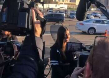 בין ציניות לציונות: שיחה שניהלתי עם ביתי בת ה-9 על נועה קירל