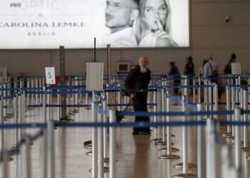 נערכים לסגירת הגבולות: קריאה אחרונה לנוסעים לישראל