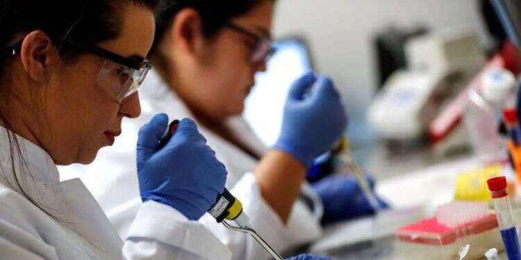 אפשר להישען גם על מכון ויצמן וגם על אלוהים