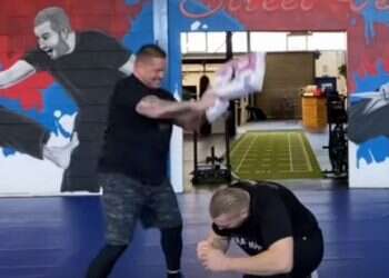 לוחם קרב מגע גרמני: כך תשמרו על נייר הטואלט שלכם