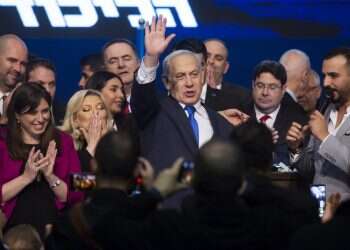 המפתח לממשלה מונח בידי הימנים שהתמודדו בשמאל