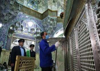 הפרלמנט הושבת, תפילות בוטלו: איראן מנסה להיאבק בקורונה