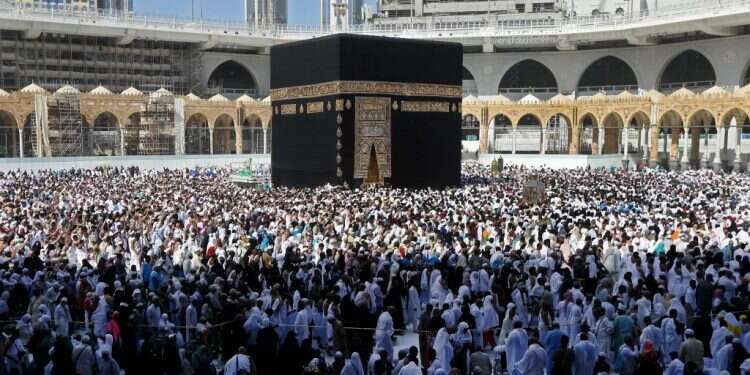 בין ירושלים למכה ומעמדן באיסלאם