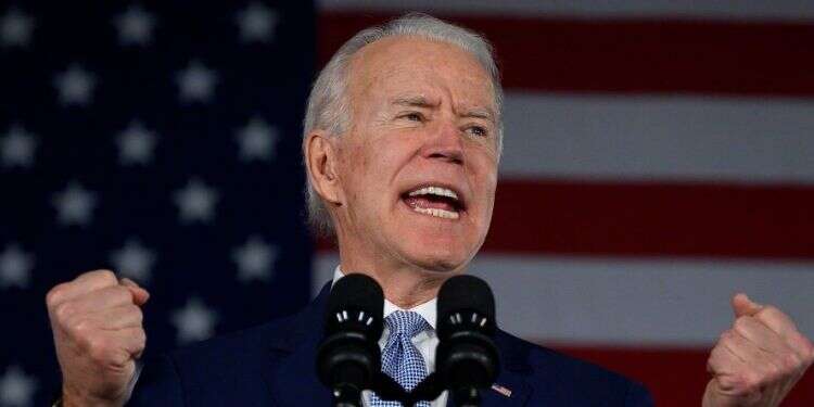 ג'ו ביידן. צילום: AFP ג'ו ביידן דוהר לעבר הניצחון