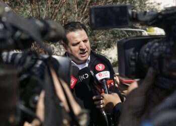 במי יתמוך איימן עודה כשחיזבאללה יתקפו?