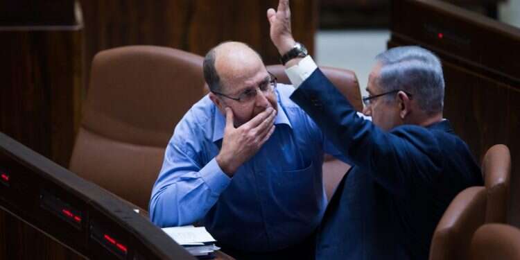 נתניהו ויעלון במליאת הכנסת, אכיון. צילום: יונתן זינדל, פלאש 90 צילום: יונתן זינדל, פלאש 90