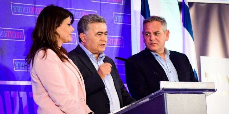 הורוביץ, פרץ ולוי־אבקסיס, במוצאי הבחירות. צילום: פלאש 90 "הימין ניצח אותנו אידיאולוגית וזו התורה כולה"